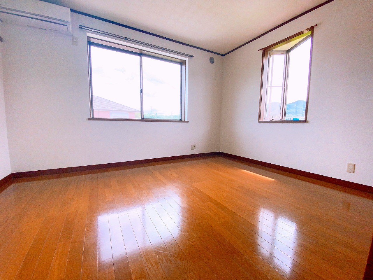 クレストコート2208