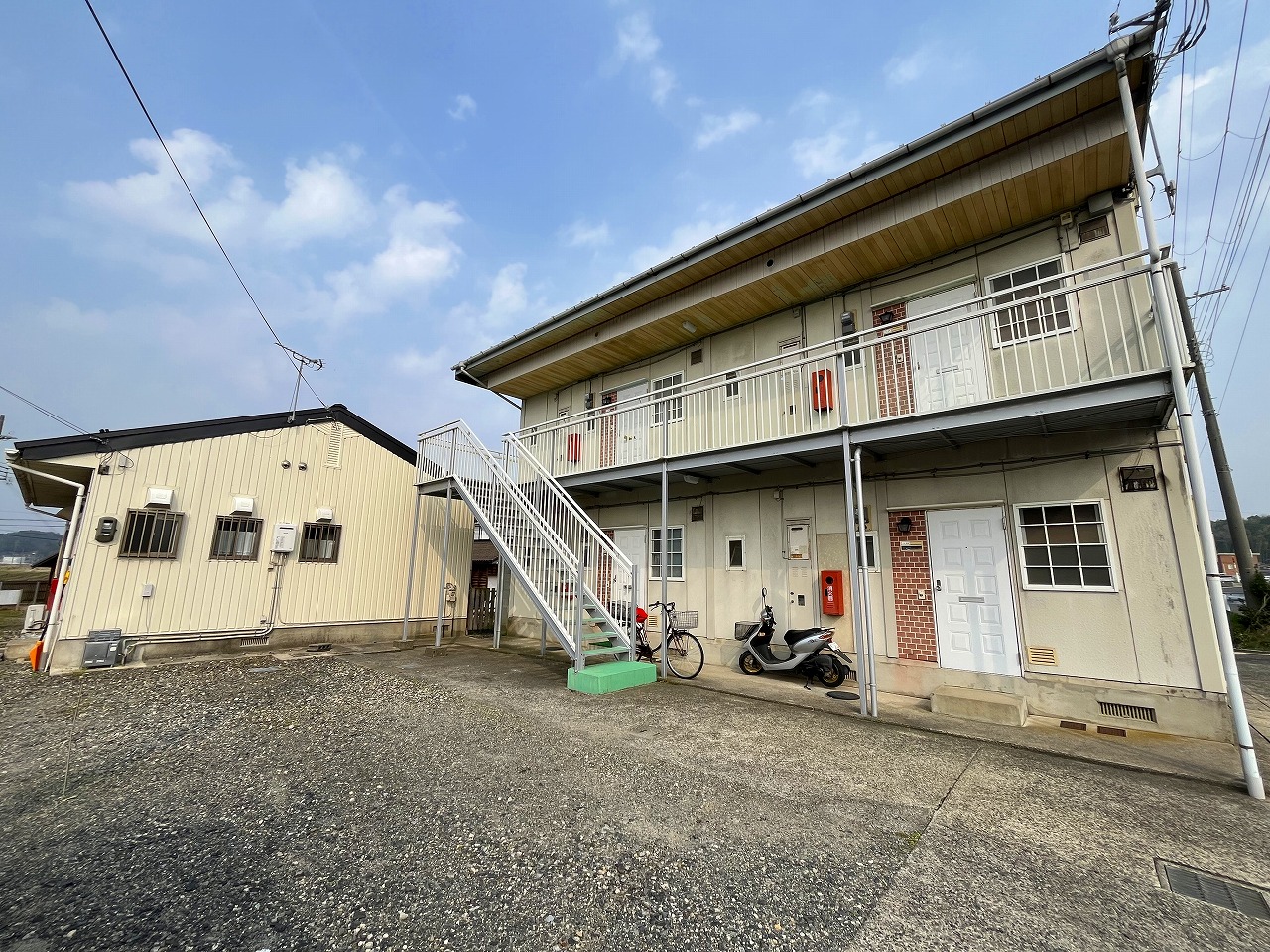 アパート：コスモハイツ